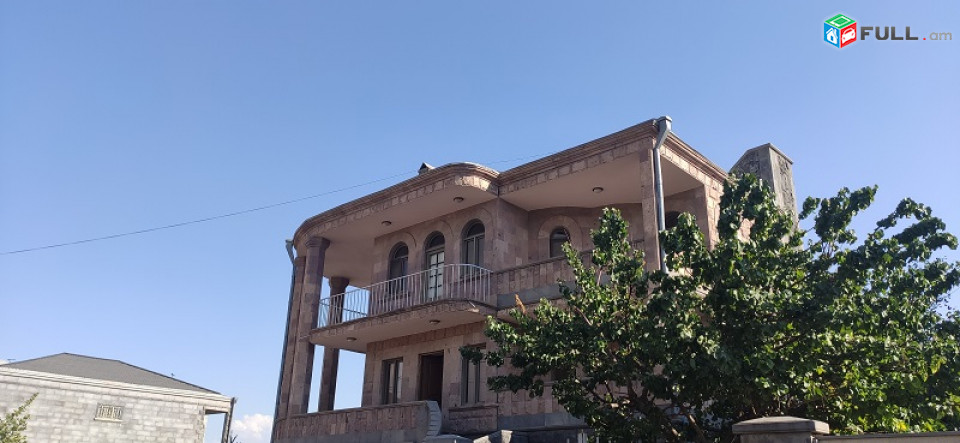 Նոյ թաղամաս 2003թ շինություն, վերանորոգումը լրիվ նոր հող 420քմ, իտալական նախագիծ, Երևանում միակ կառույցը