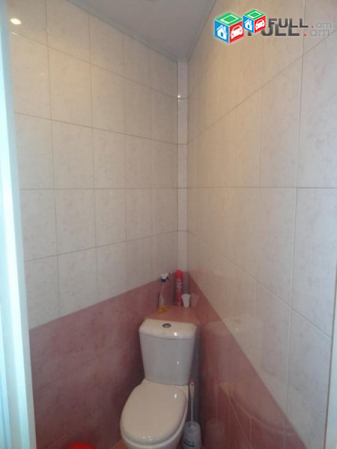 Վաճառվում է 4 սենյականոց բնակարան