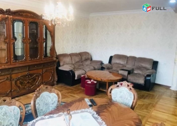 Վարձով 4 սենյականոց բնակարան Հր. Քոչարի փողոցում