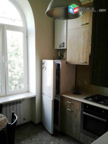 Օրավարձով 1 (ձևափոխած 2-ի) սենյականոց բնակարան Խանջյանի փողոցում