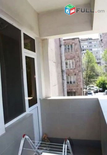 Վարձով 4 սենյականոց բնակարան Դեղատան փողոցում, 150մք