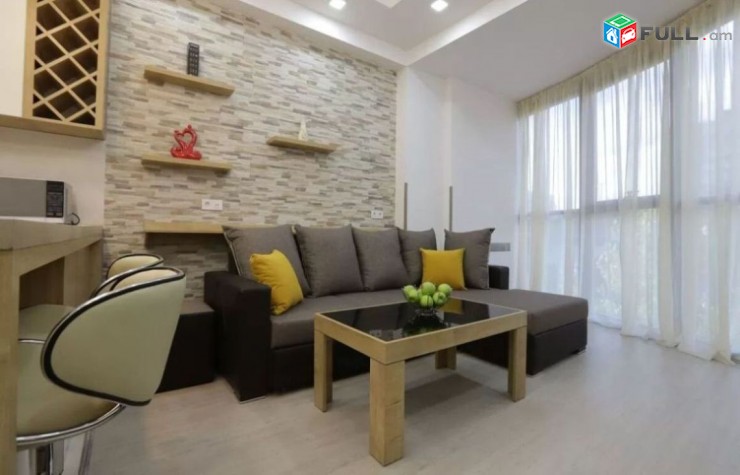 Օրավարձով 2 սենյականոց բնակարան Նալբանդյան փողոցում