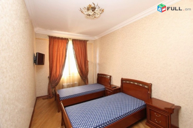 Օրավարձով 4 սենյականոց բնակարան Հյուսիսային պողոտայում