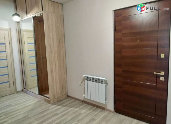 Վարձով 3 սենյականոց բնակարան Եկմալյան փողոցում