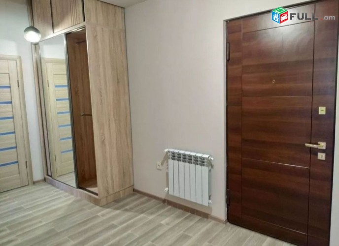 Օրավարձով 3 սենյականոց բնակարան Եկմալյան փողոցում