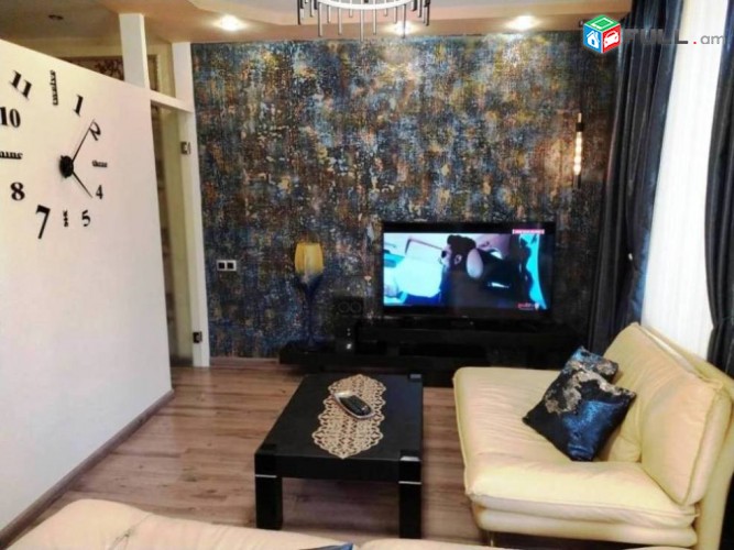 Օրավարձով 2 սենյականոց բնակարան Աբովյան փողոցում