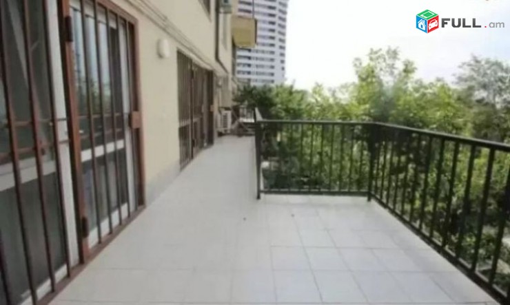Օրավարձով 2 սենյականոց բնակարան Քեռու փողոցում