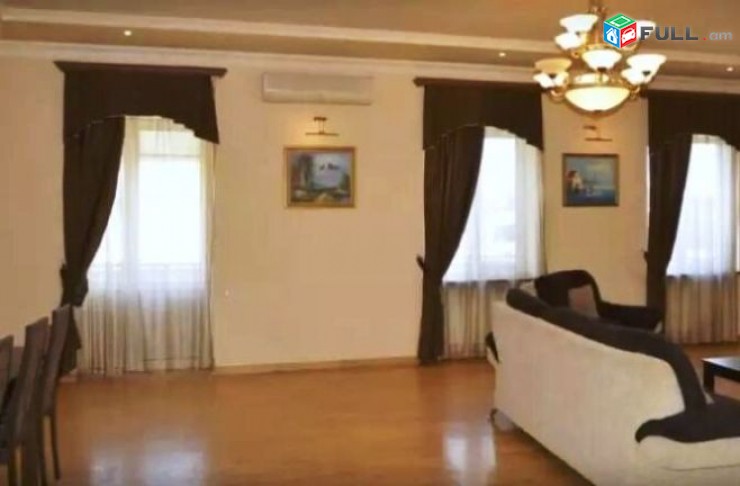 Օրավարձով 4 սենյականոց բնակարան Հանրապետության փողոցում
