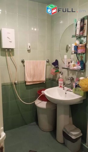 1 (ձևափոխած 3-ի) սենյականոց բնակարան Ռոմանոս Մելիքյանի փողոցում