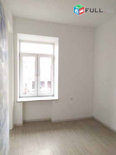 4 սենյականոց բնակարան Մաշտոցի պողոտայում, 107.5