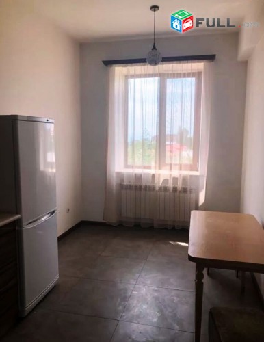 Վարձով 3 սենյականոց բնակարան Դավիթաշենում, (Միկոյան փողոց)