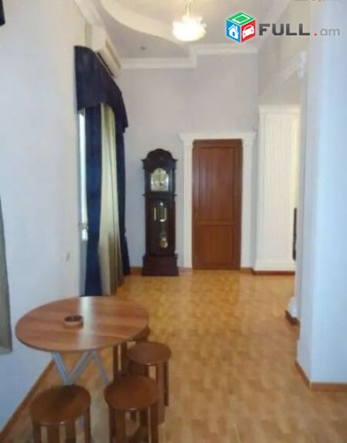Օրավարձով 2 սենյականոց բնակարան Նալբանդյան փողոցում