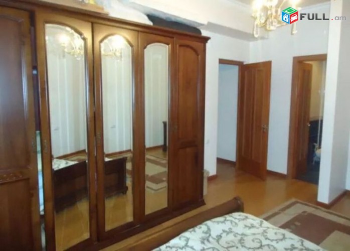 Վարձով 3 սենյականոց բնակարան Բուզանդի փողոցում
