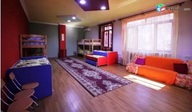 Վարձով գրասենյակային (օֆիսային), կոմերցիոն տարածք Կիևյան փողոցում, 400քմ