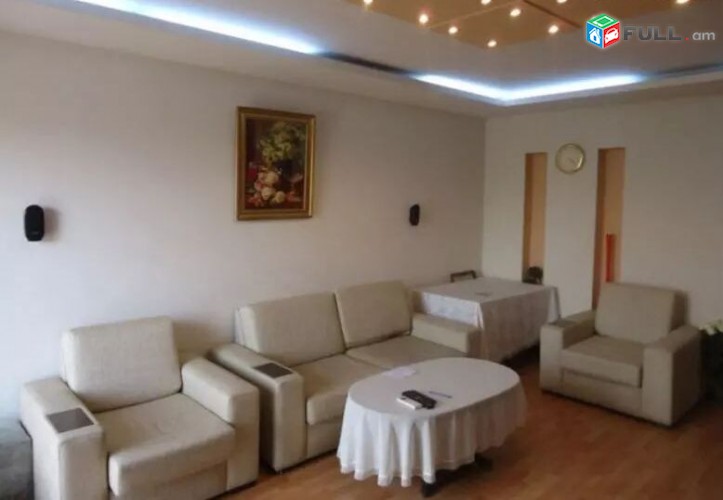 Վարձով 3 սենյականոց բնակարան Եր. Քոչարի փողոցում