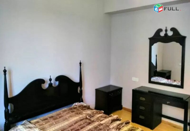 3 սենյականոց բնակարան Արգիշտի փողոցում (Գլենդել Հիլզ), 112մք