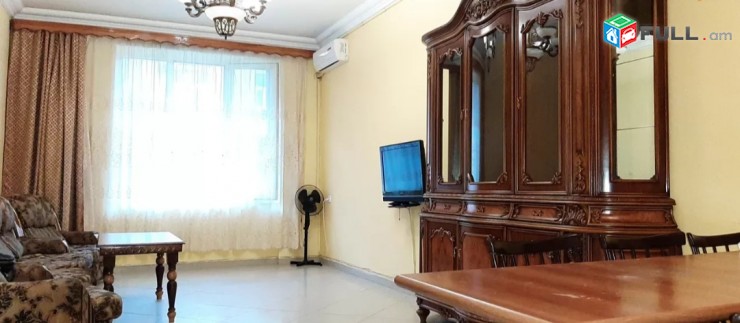 Վարձով 3 սենյականոց բնակարան Նալբանդյան փողոցում