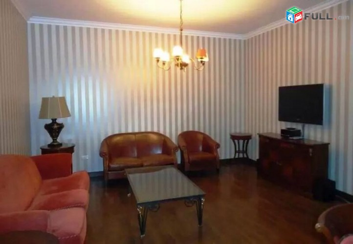 Օրավարձով 3 սենյականոց բնակարան Հյուսիսային պողոտայում