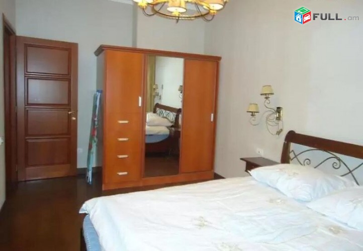 Օրավարձով 3 սենյականոց բնակարան Հյուսիսային պողոտայում