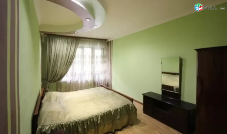 Վարձով 3 (ձևափոխած 4-ի) սենյականոց բնակարան Վարդանանց փողոցում