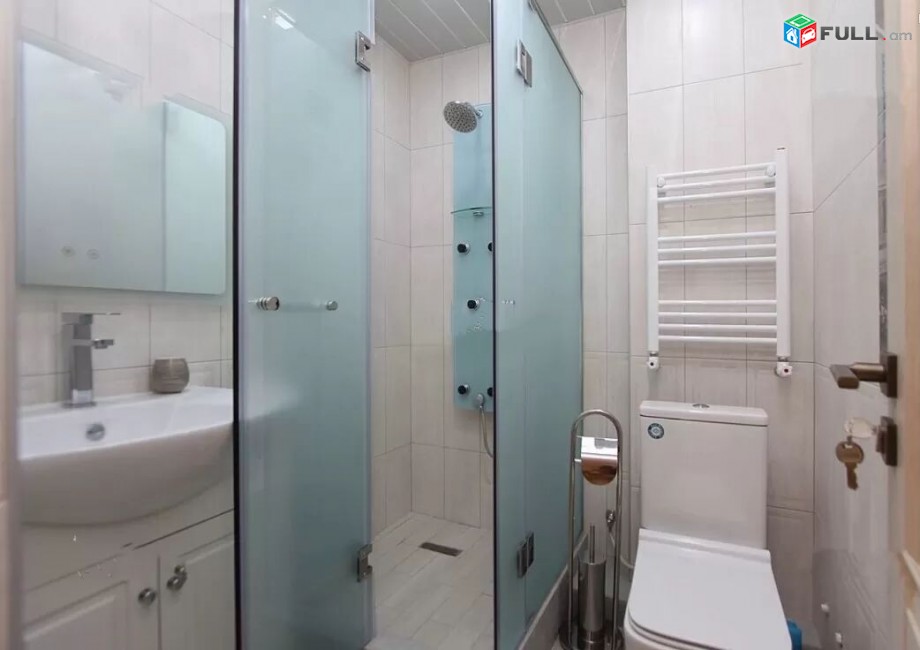 Օրավարձով 3 սենյականոց բնակարան Ե. Կողբացու փողոցում