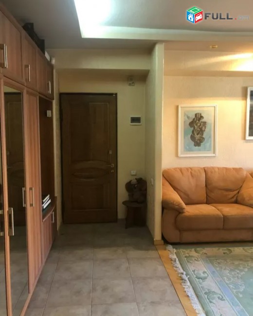 Օրավարձով 3 սենյականոց բնակարան Զաքյան փողոցում