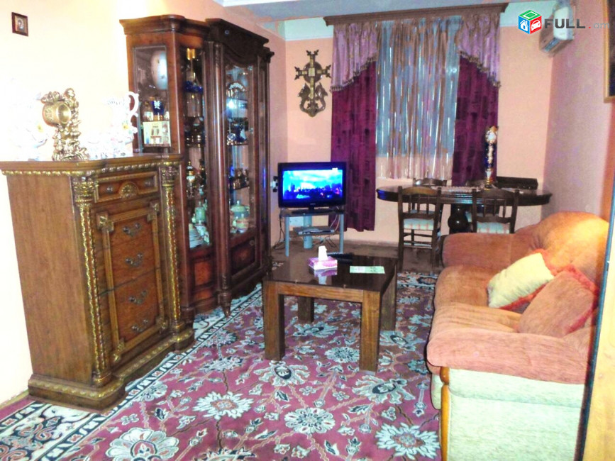 1 (ձևափոխած 2-ի) սենյականոց բնակարան Ե. Քոչարի փողոցում