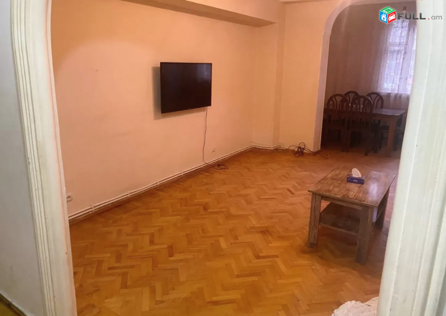 Վարձով 3 սենյականոց բնակարան Մաշտոցի պողոտայում