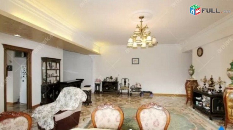 Օրավարձով 3 սենյականոց ընդարձակ բնակարան Տերյան փողոցում