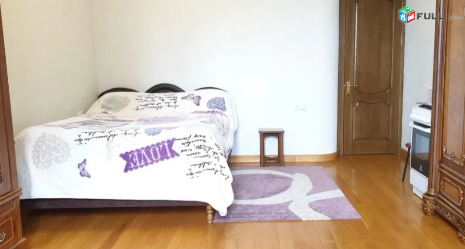 Օրավարձով 3 սենյականոց ընդարձակ բնակարան Տերյան փողոցում