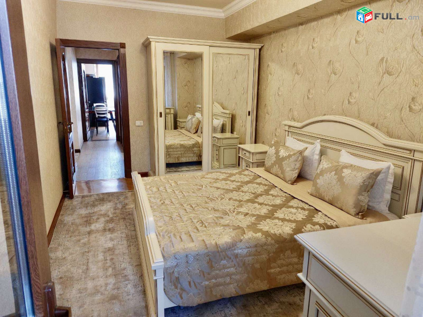 Վարձով 2 սենյականոց բնակարան Երվանդ Քոչարի փողոցում 