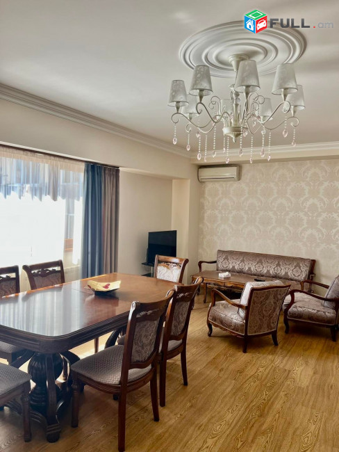 Օրավարձով 3 սենյականոց բնակարան Սայաթ-Նովայի պողոտայում 