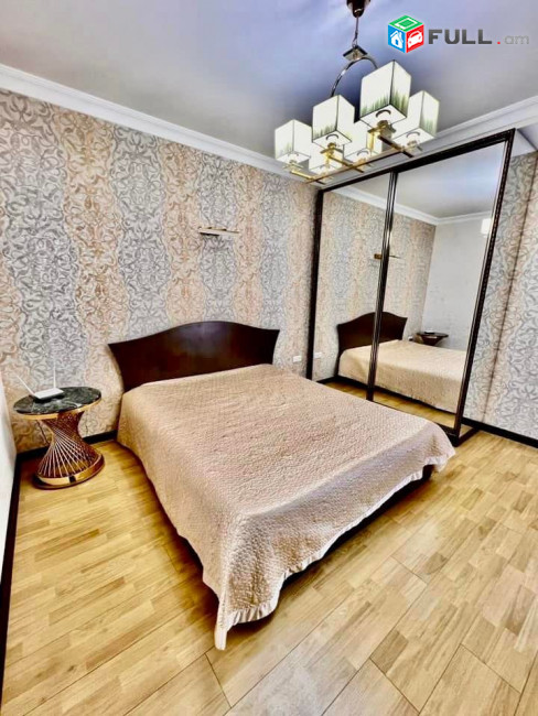 Օրավարձով 3 սենյականոց բնակարան Սայաթ-Նովայի պողոտայում 