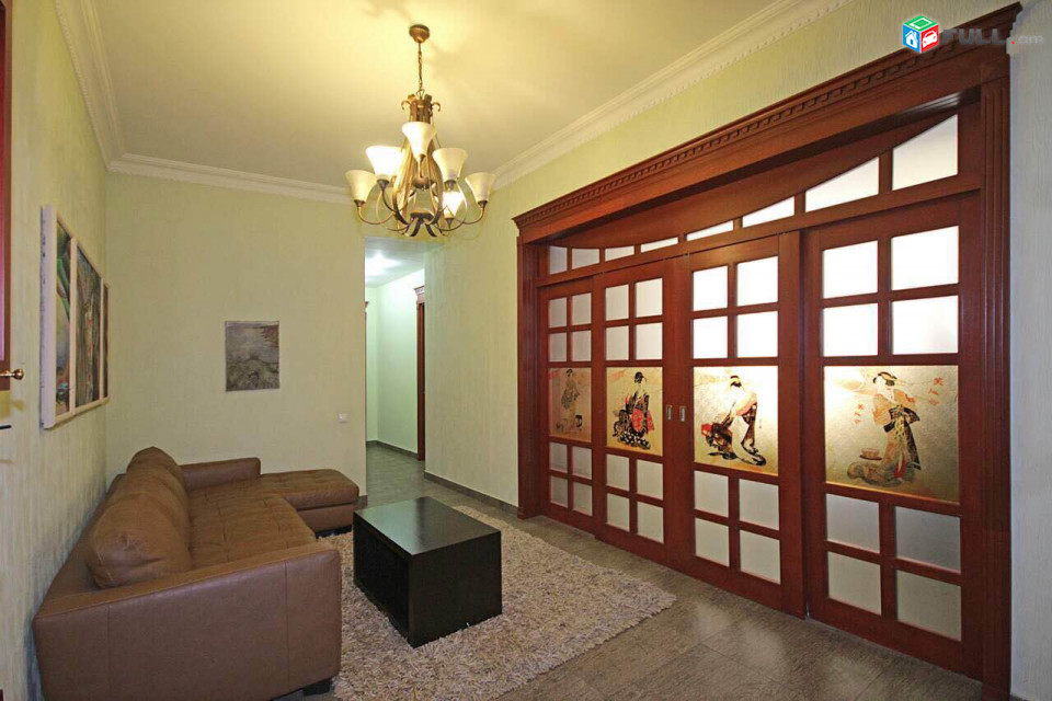 3 սենյականոց բնակարան Արամի փողոցում 