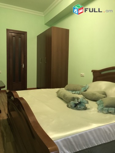 Օրավարձով 3 սենյականոց բնակարան Բուզանդի փողոցում