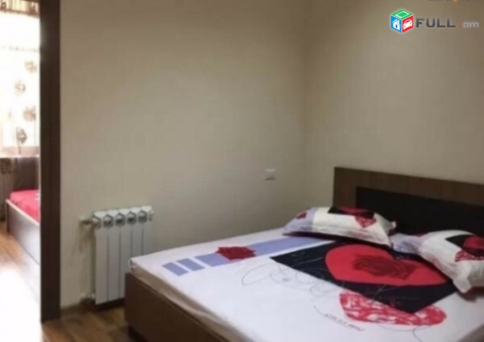 Օրավարձով 4 սենյականոց բնակարան Թումանյան փողոցում