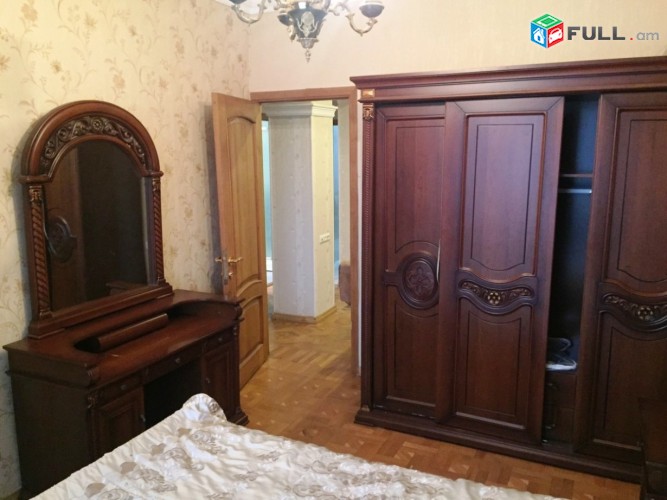 Վարձով 3 սենյականոց բնակարան Նար–Դոսի փողոցում, 93մք