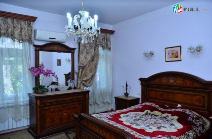 Օրավարձով 6 սենյականոց բնակարան Սայաթ-Նովայի պողոտայում