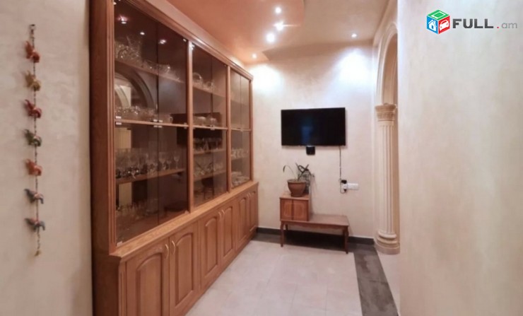 Վարձով 4 սենյականոց բնակարան Կորյունի փողոցում