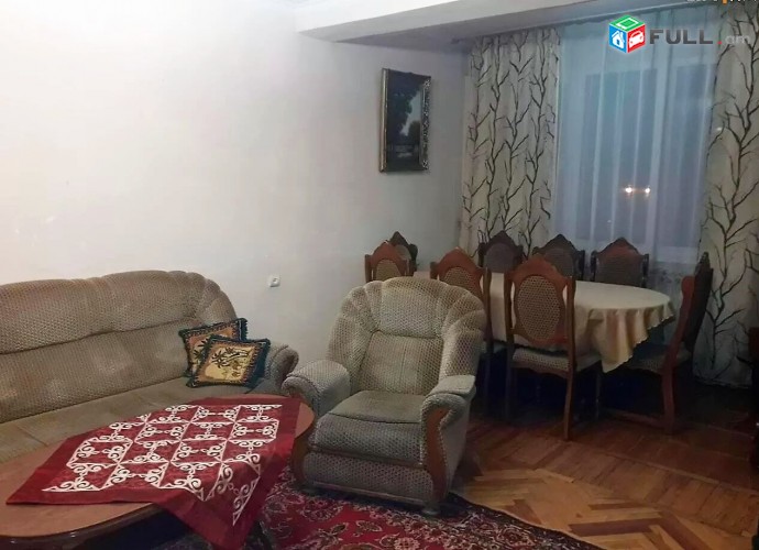 Մատչելի գին / լիարժեք 3 սենյակ / Ոսկու Շուկայի մոտ ԿՈԴ 1195