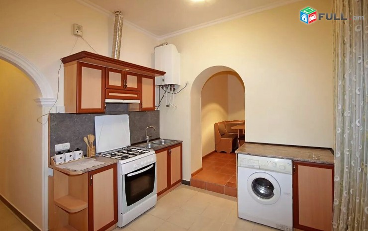 ՎԵՐԵԼԱԿՈՎ / Աբովյան փողոց / 3 սենյակ / գերազանց վիճակ / բաց պատշգամբ ԿՈԴ 1153
