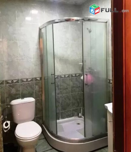 Փակ շուկայի մոտ կապիտալ վերանորոգված 2 սենյակ ԿՈԴ 726