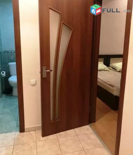 Փակ շուկայի մոտ կապիտալ վերանորոգված 2 սենյակ ԿՈԴ 726