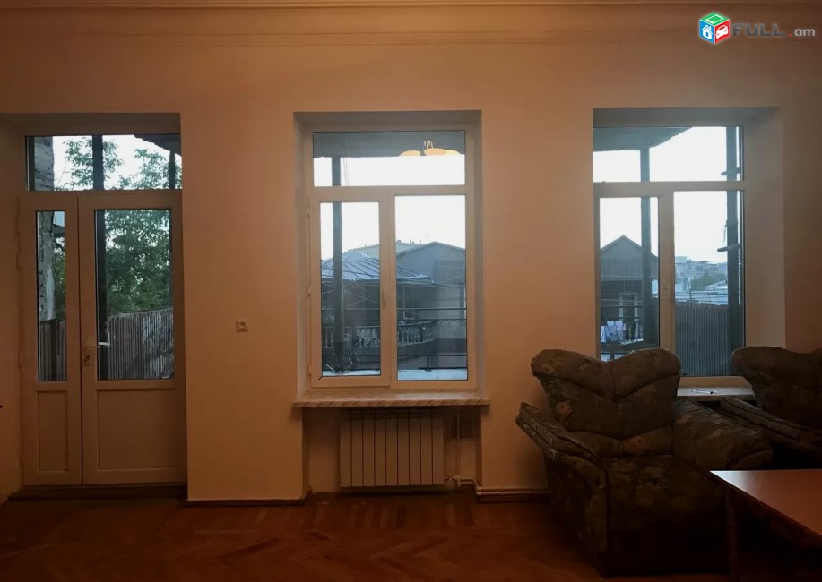 Պետ համալսարանի մոտ/ մեծ 3 սենյակ / վերանորոգված / կահավորված ԿՈԴ 1240