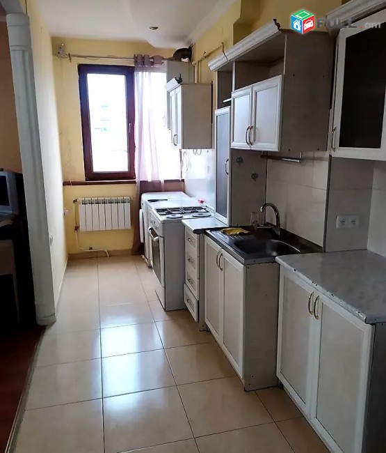 3 սենյակ/ ԿԵՆՏՐՈՆ/ վերանորոգված/ կահավորված ԿՈԴ 1259