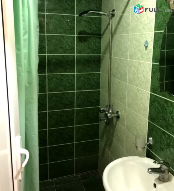 4 սենյակ դարձրած Սուրբ Սարգիս եկեղեցու հարևանությամբ ԿՈԴ 1266