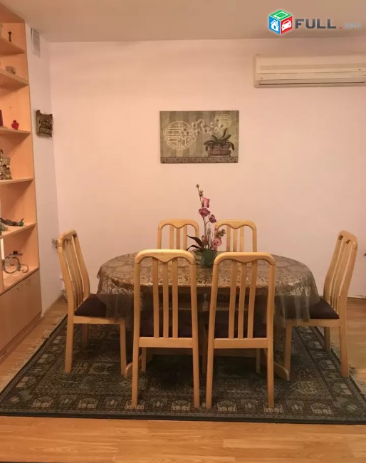 Գր․ Լուսավորիչ եկեղեցու մոտ 3 սենյակ ԿՈԴ 1333