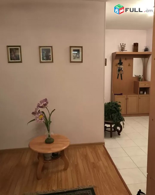 Գր․ Լուսավորիչ եկեղեցու մոտ 3 սենյակ ԿՈԴ 1333