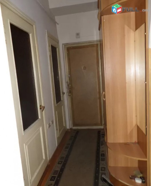Հրապարակի մոտ 2 սենյակ/ կահավորված ԿՈԴ 1398