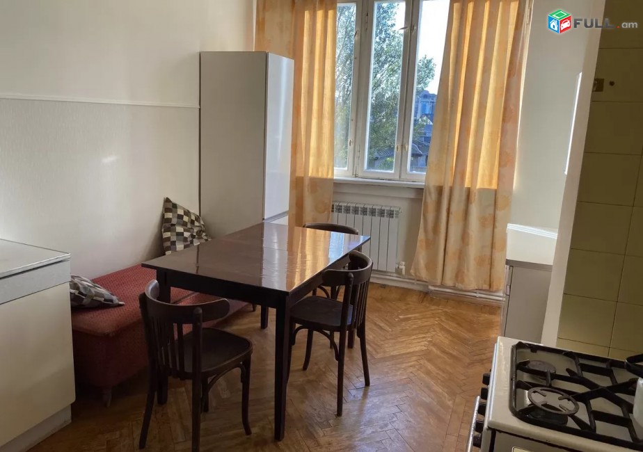 Փոքր Կենտրոնում լիարժեք 2 սենյակ, բաքսի/Բաց պատշգամբ ԿՈԴ 1412